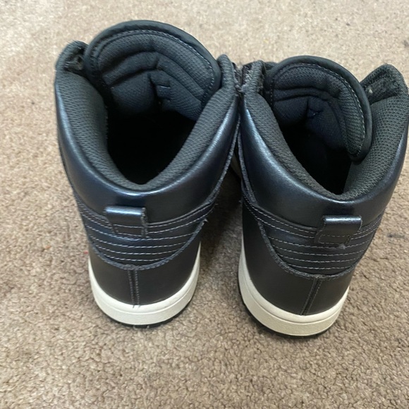 Dark metallic nike high dunks. Size 6 but fits like a 6.5-7 women - Picture 4 of 5